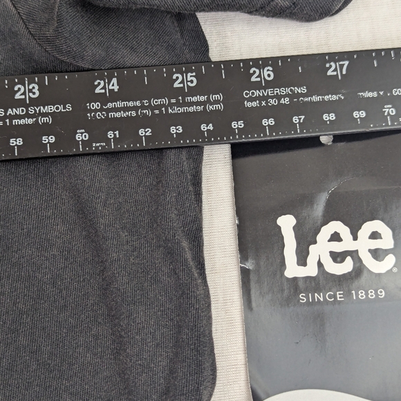 Salt N Pepa The First Ladies of Rap NWT Tee Shirt Top What a Man!!  2XL Unisex - Picture 5 of 8